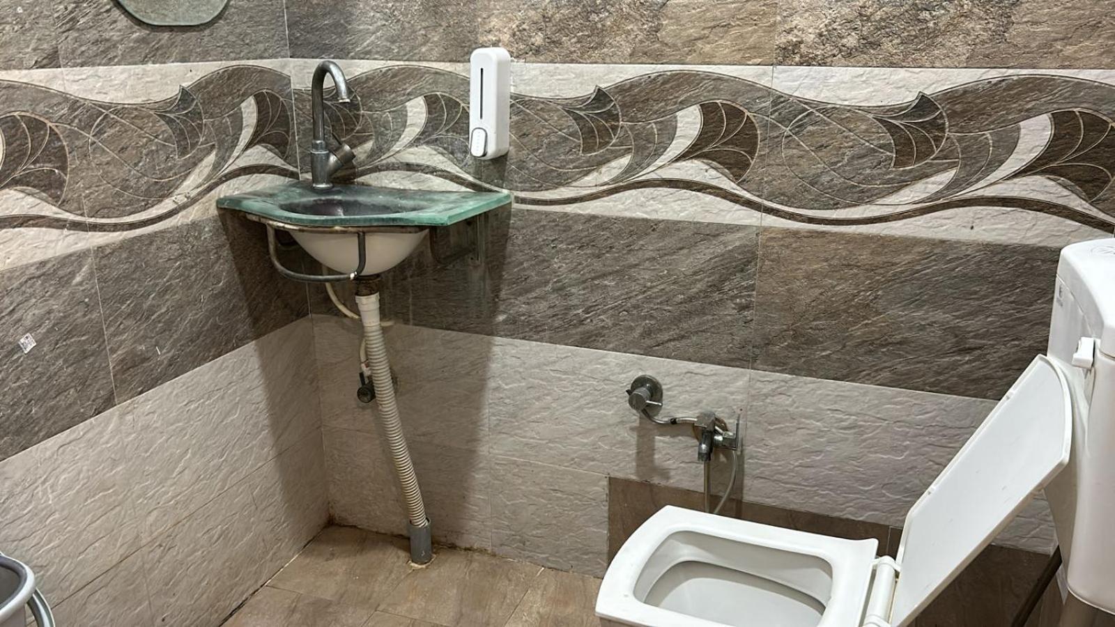 Hotel Empire Ujjain Eksteriør billede