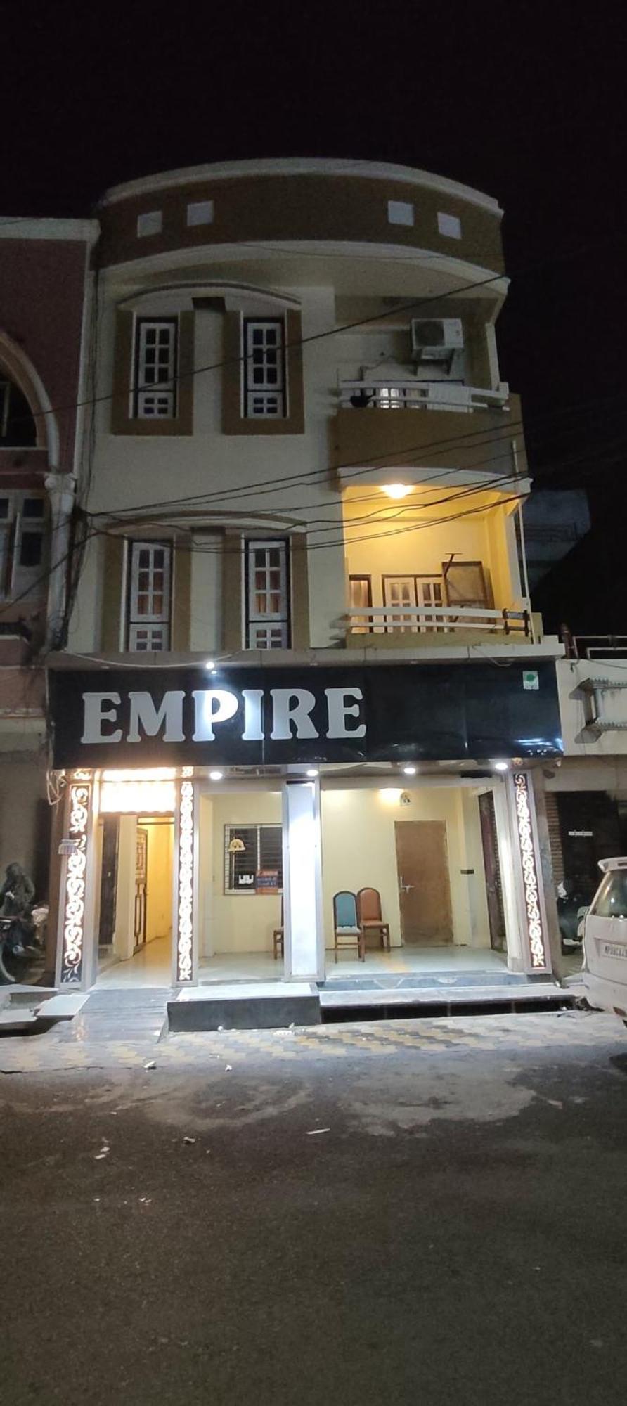Hotel Empire Ujjain Eksteriør billede